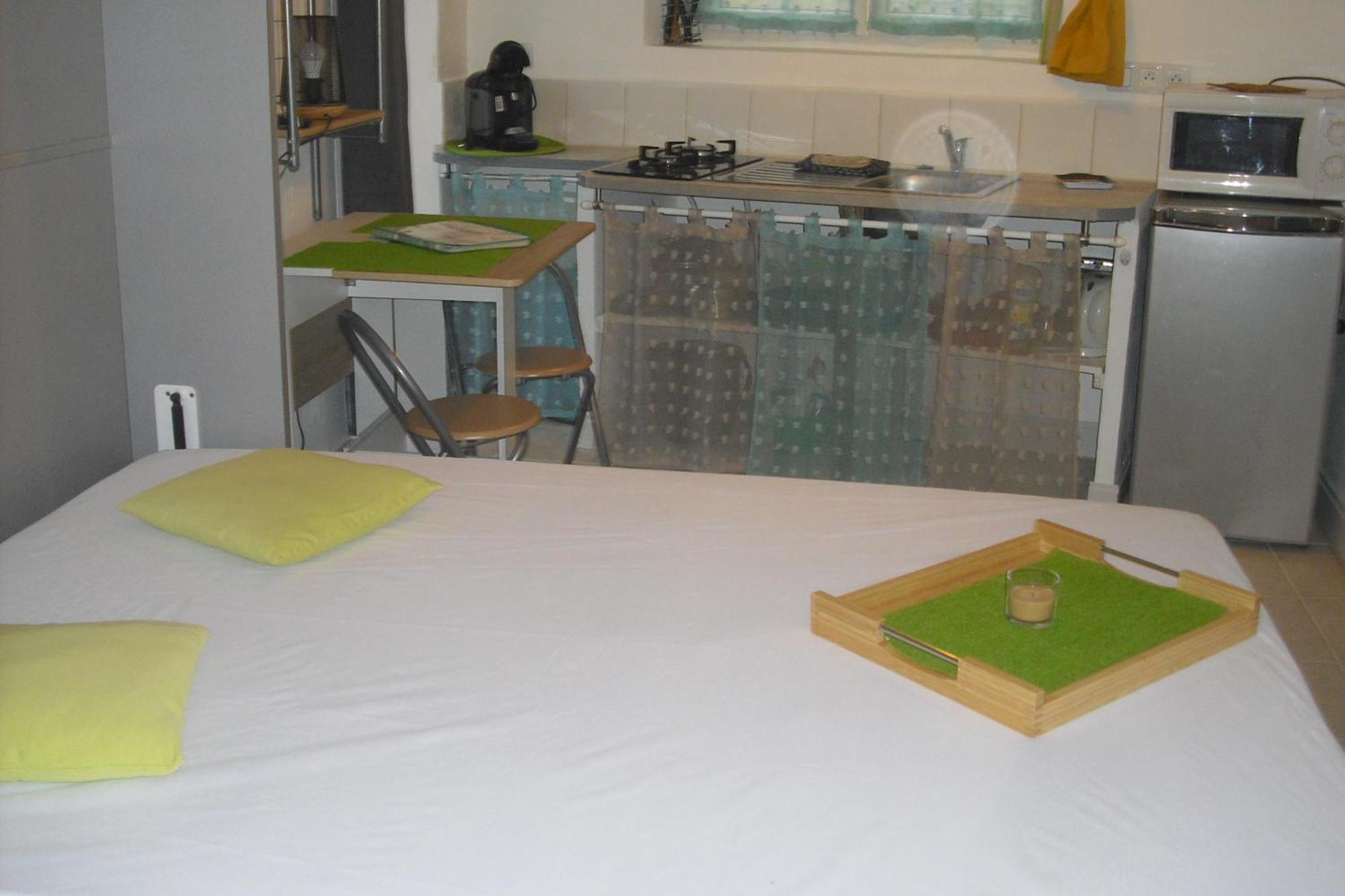 Lou Mas Li Pitchoun "L'Olivade" Apartment Gordes Exterior photo